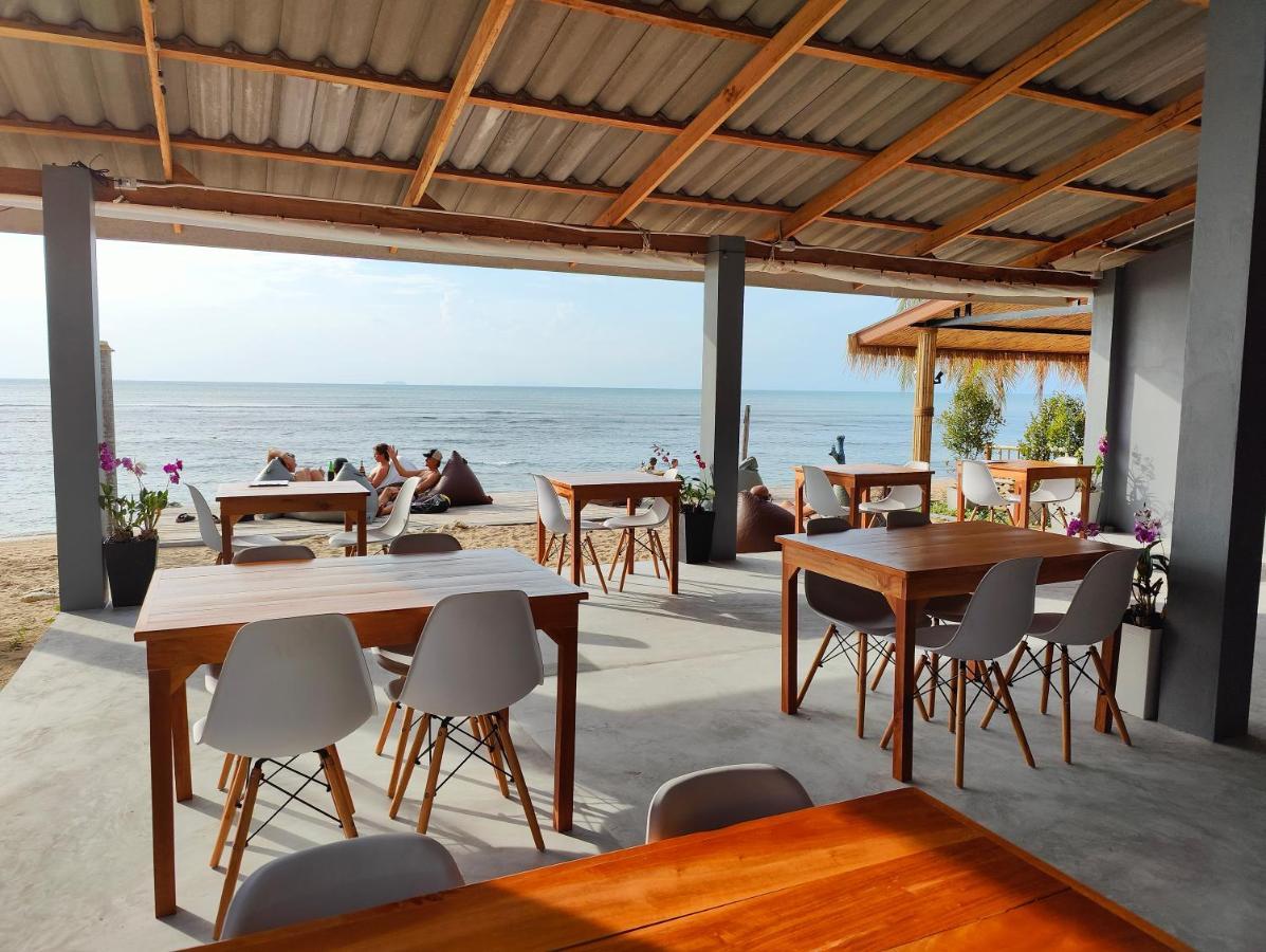 Scandinavian Beach Resort Ko Lanta Exterior foto